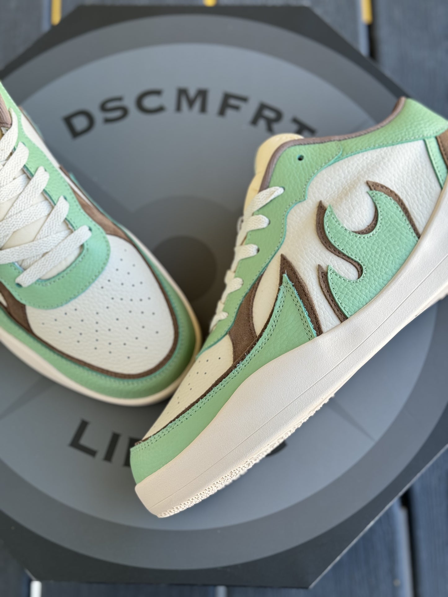 DSCMFRT 1.0 Sage Lifting Low Tops