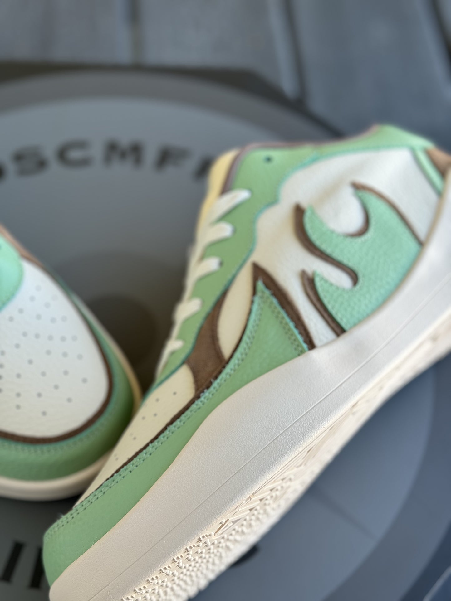 DSCMFRT 1.0 Sage Lifting Low Tops