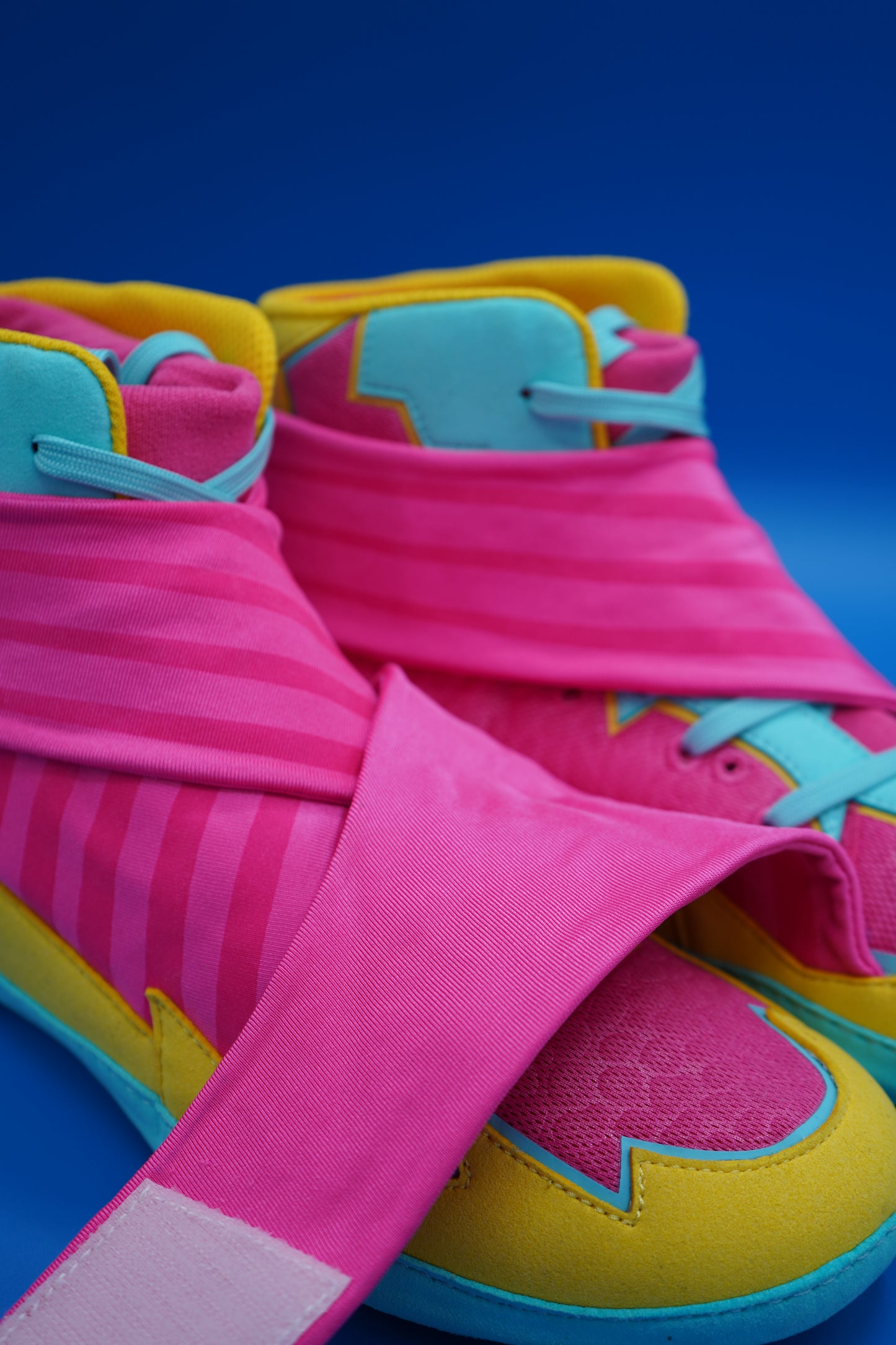 Cross-Face Wrestling Shoes