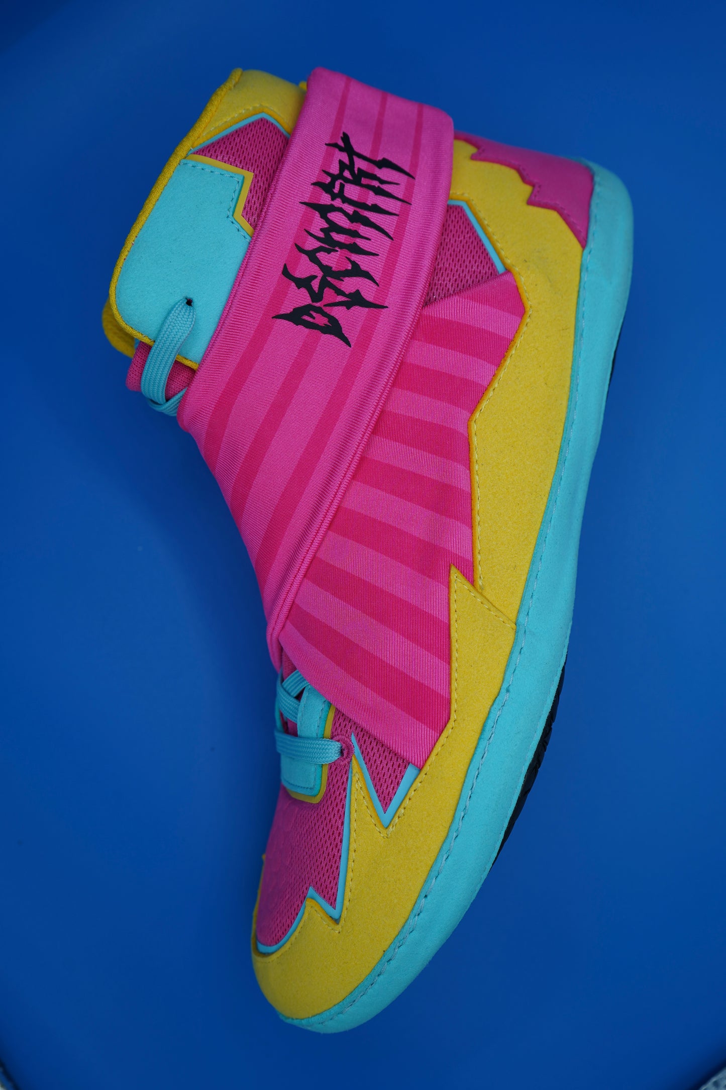 Cross-Face Wrestling Shoes