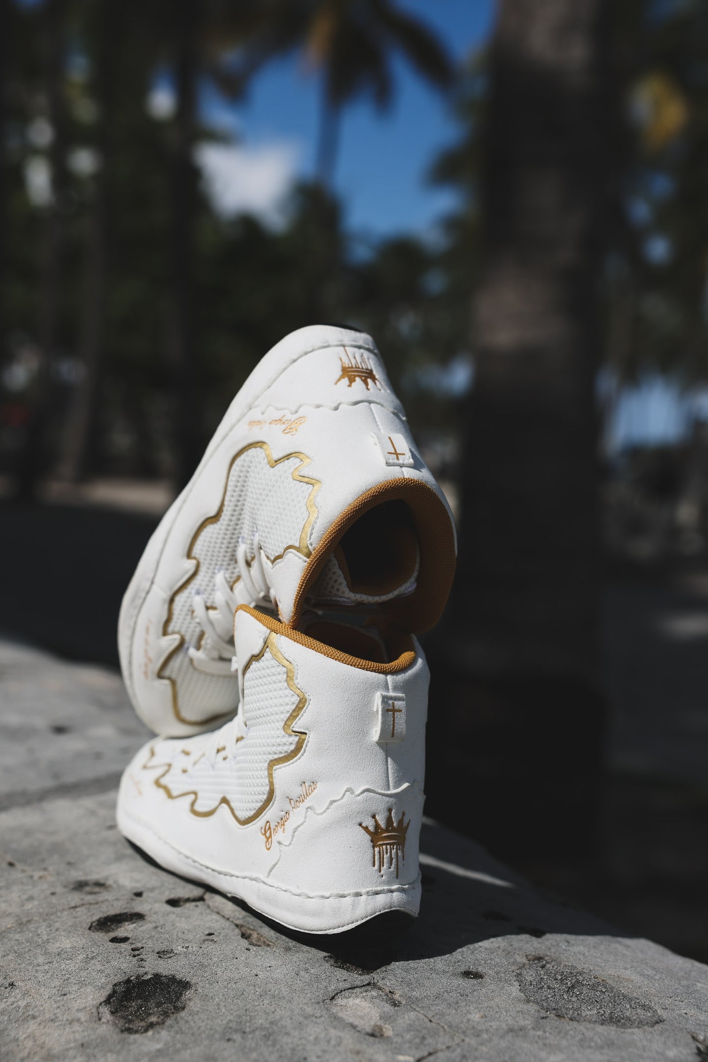 Georgio Poullas X Scavangers White/Gold