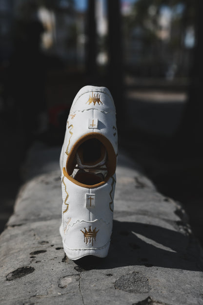 Georgio Poullas X Scavangers White/Gold